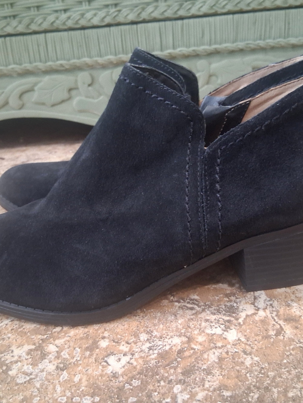 Black Suede Naturalizer Zarie Booties - Picture 2 of 6